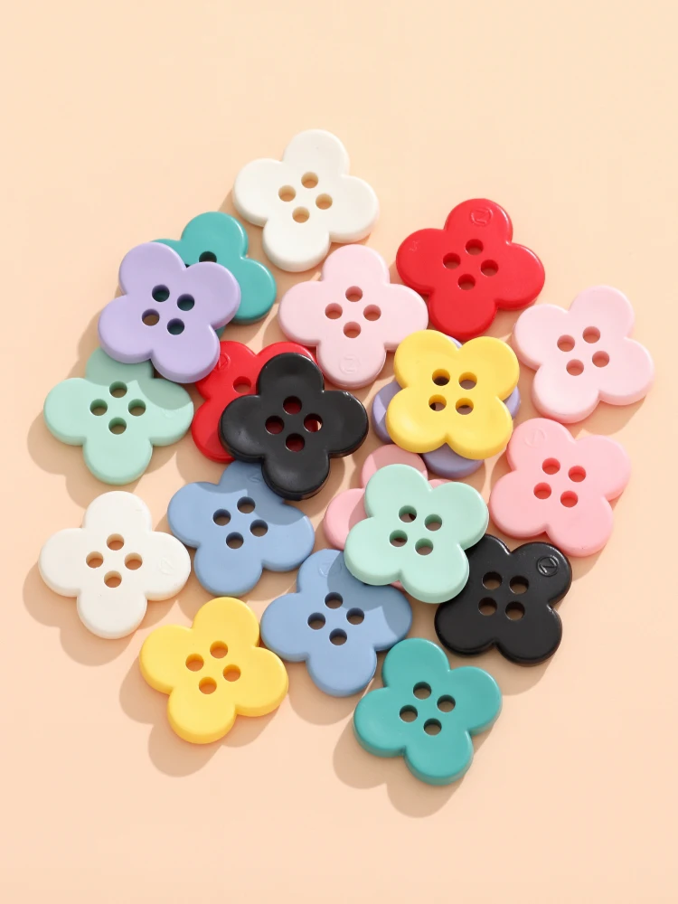 

Adorable Cartoon Bear Buttons Hand Sewn Baby Sweater Buttons Knitted Cardigan Buttons Children's Clothing Accories