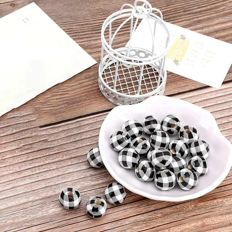 120 Pcs Black White Plaid Wood Beads Farmhouse Buffalo Wooden Beads For Garland Decoration DIY Craft Handmade Bracelet