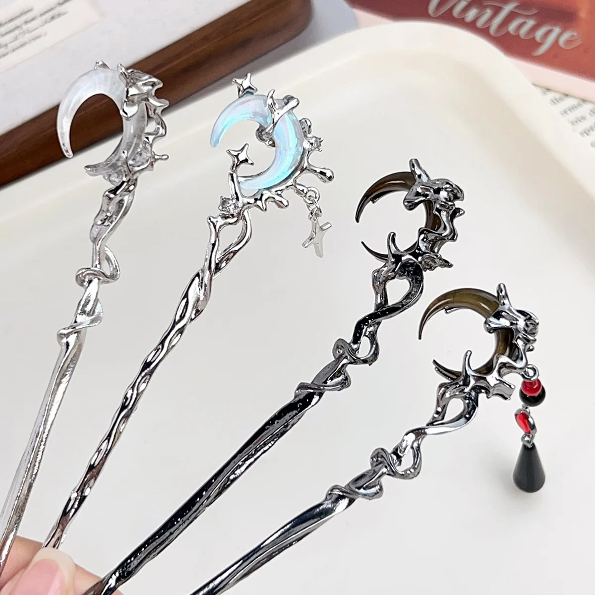 Chinese Style Crescent Hairsticks Moon Hairpin Uniche Hairpin Elegant Hairstick Accessories For Women