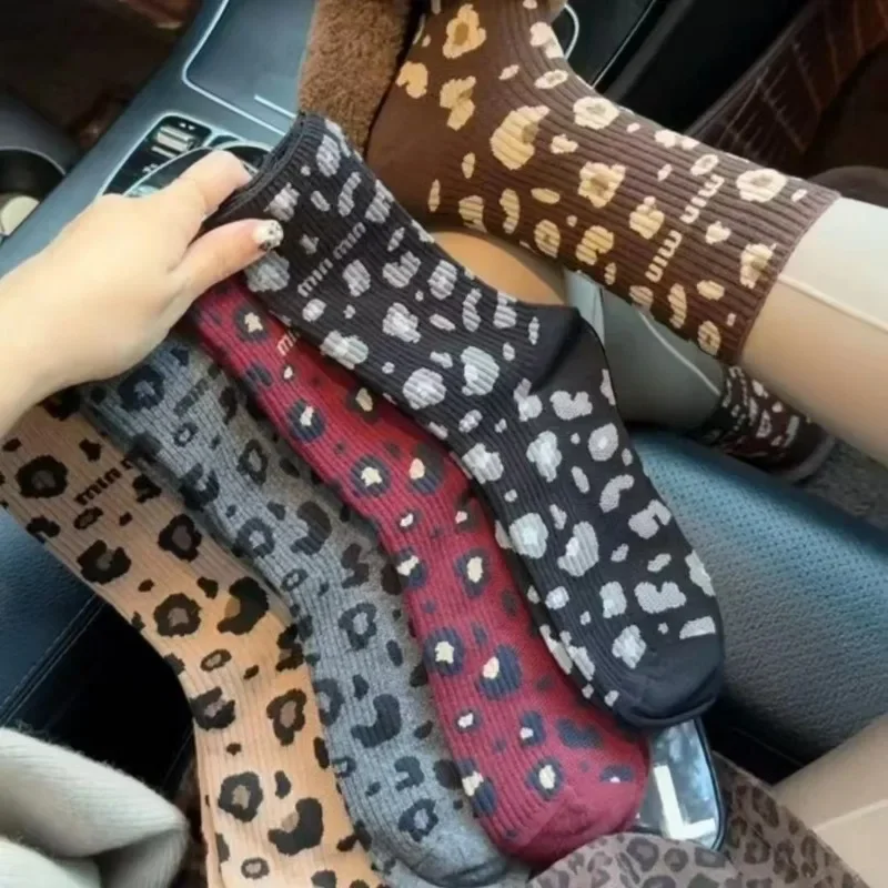 Women Leopard Print Socks Knitted Warm Autumn Winter Spotted Cotton Middle Tube Sock High Quality Vintage Fashion Trendy Socks