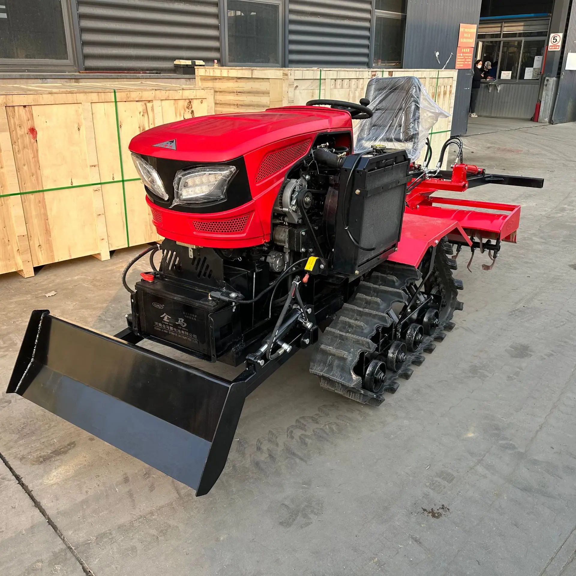 New 25HP Diesel Agricultural Crawler Tractor 2WD/4WD Mini Tractor for Farm Use Featuring Engine Pump Gearbox Motor Bearing view 5