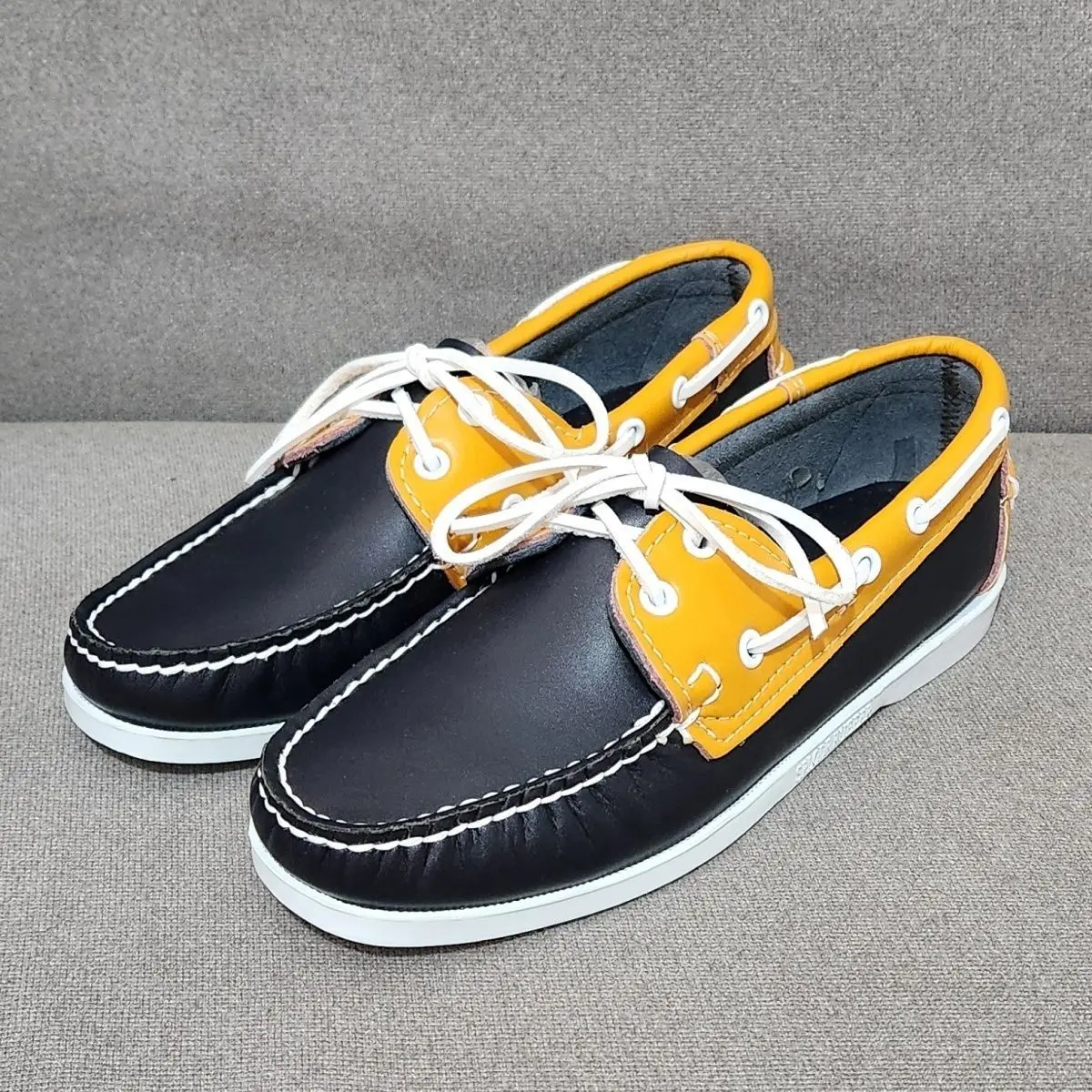 2025 Cow Leather Loafers Men Moccasin Driving Shoes Causal Men Shoes Footwear Classic Boat Shoes