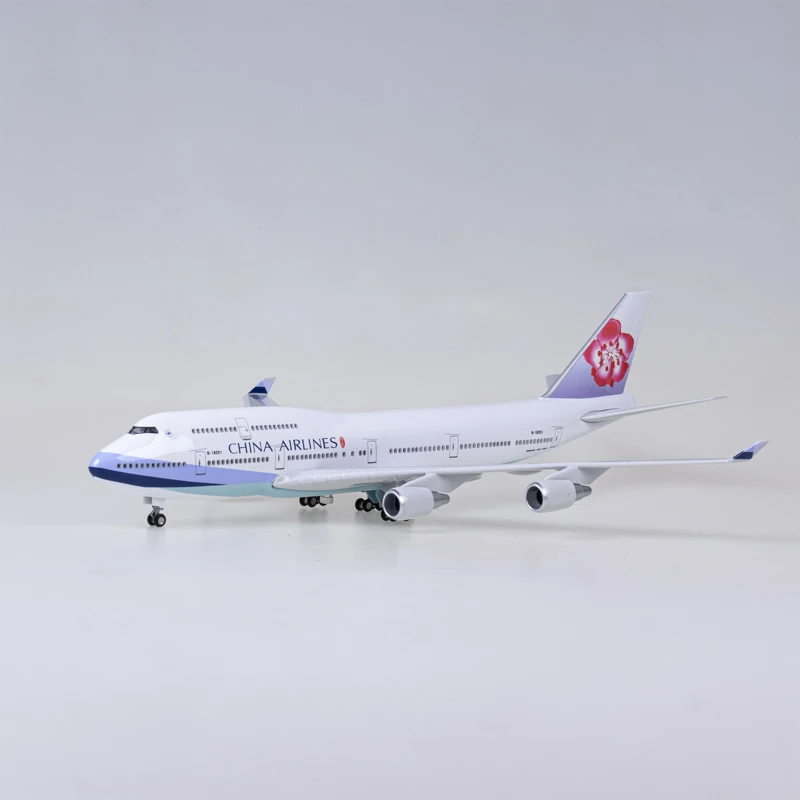 47cm 1:150 Scale Simulation China Airlines Resin Model Civil Aviation B747  Collection  Souvenir with Wheel Lights