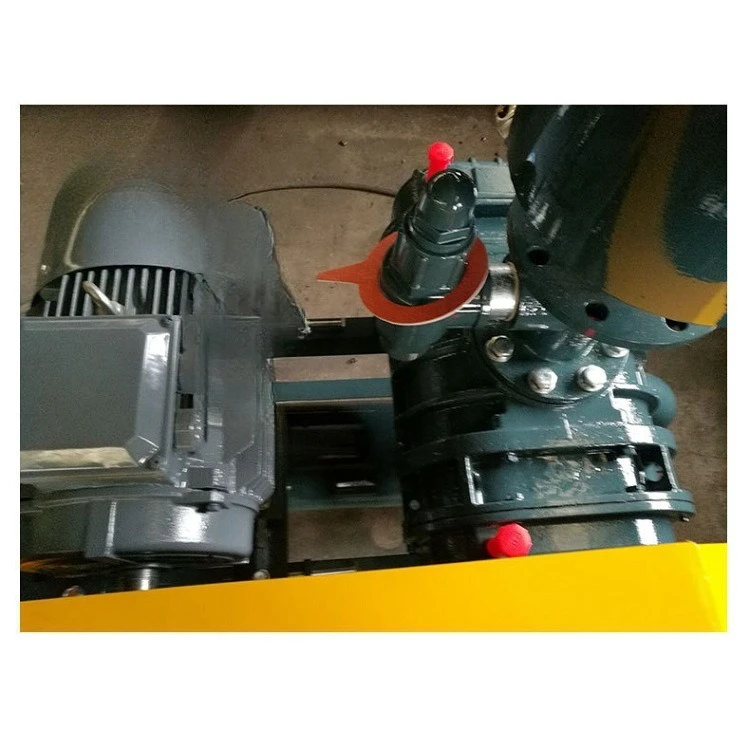 Vacuum blower, low wear and low noise papermaking