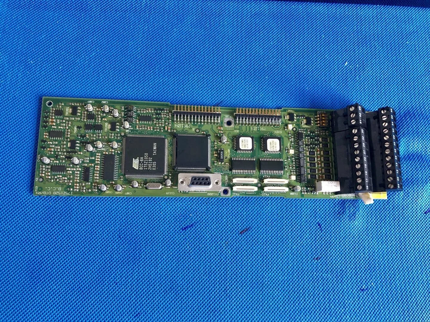 Disassemble Danfoss inverter VLT7000 series signal terminal CPU board control board IO motherboard 175Z3219