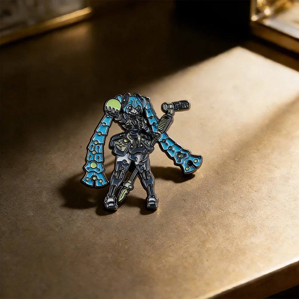Virtuelle Vocaloid-Figur und Necrons-Fusion Mechanische Ästhetik Brosche Gotischer Doppelschwanz-Idol Anstecknadel Rucksack Hut Accessoire – Detail 7