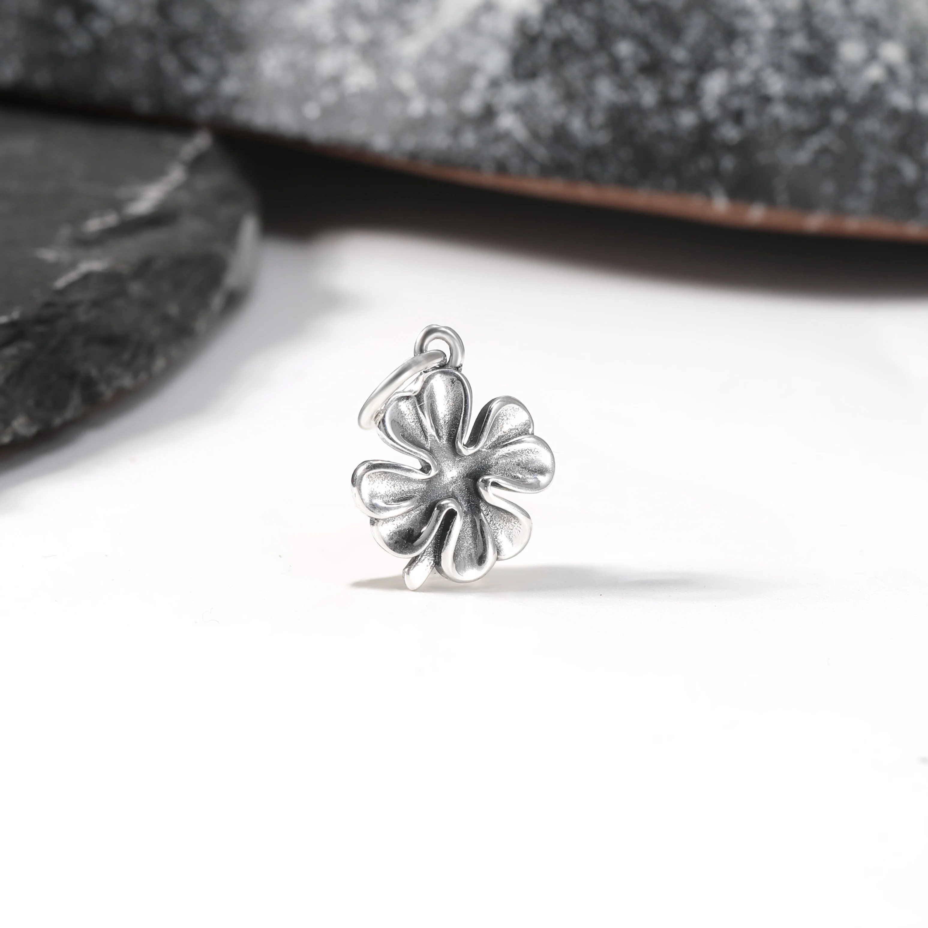 

DJ095 Authentic 925 Sterling Silver Fashion Vintage Pendant Clover Talisman Pendant DIY Silver Jewelry