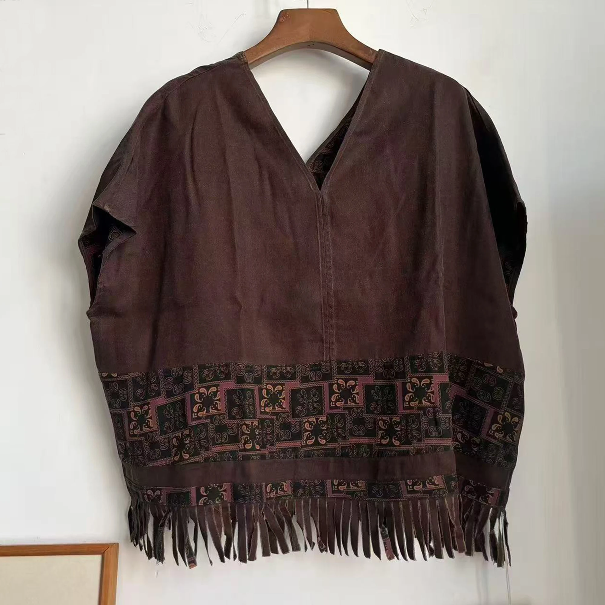 

Винтажный шелковый топ Turn Blue с пэчворком и бахромой, свободный крой, летний, повседневный, без рукавов, V-образный вырез, тонкая ткань, от китайского производителя