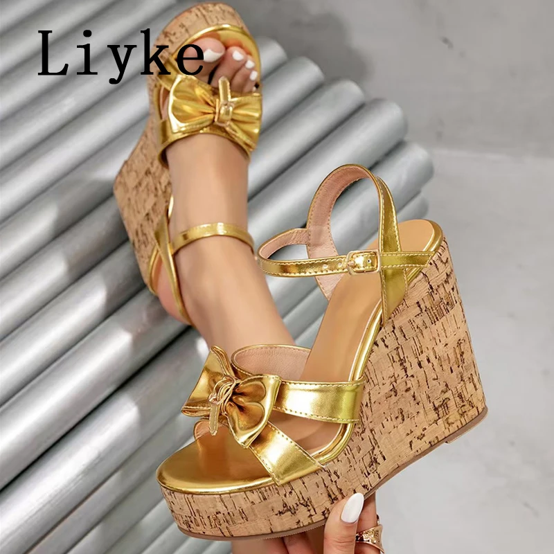 

Liyke/2026, новые кожаные сандалии на танкетке с открытым носком и узлом-бабочкой, женские уютные деревянные туфли на высоком каблуке, женские вечерние модельные туфли