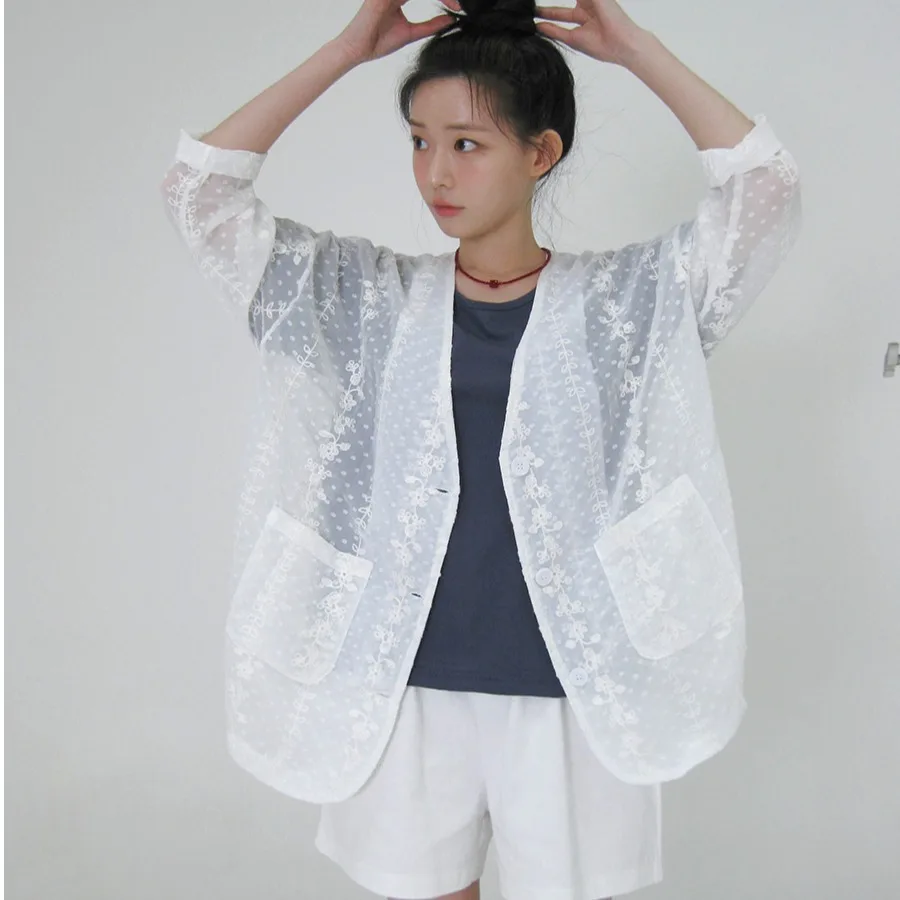 

Korean Sle Embroidered Flower Sun Protection V-Ne irt Jaet Women's Long Sve Lace Top Other Sle Fit All Seasons