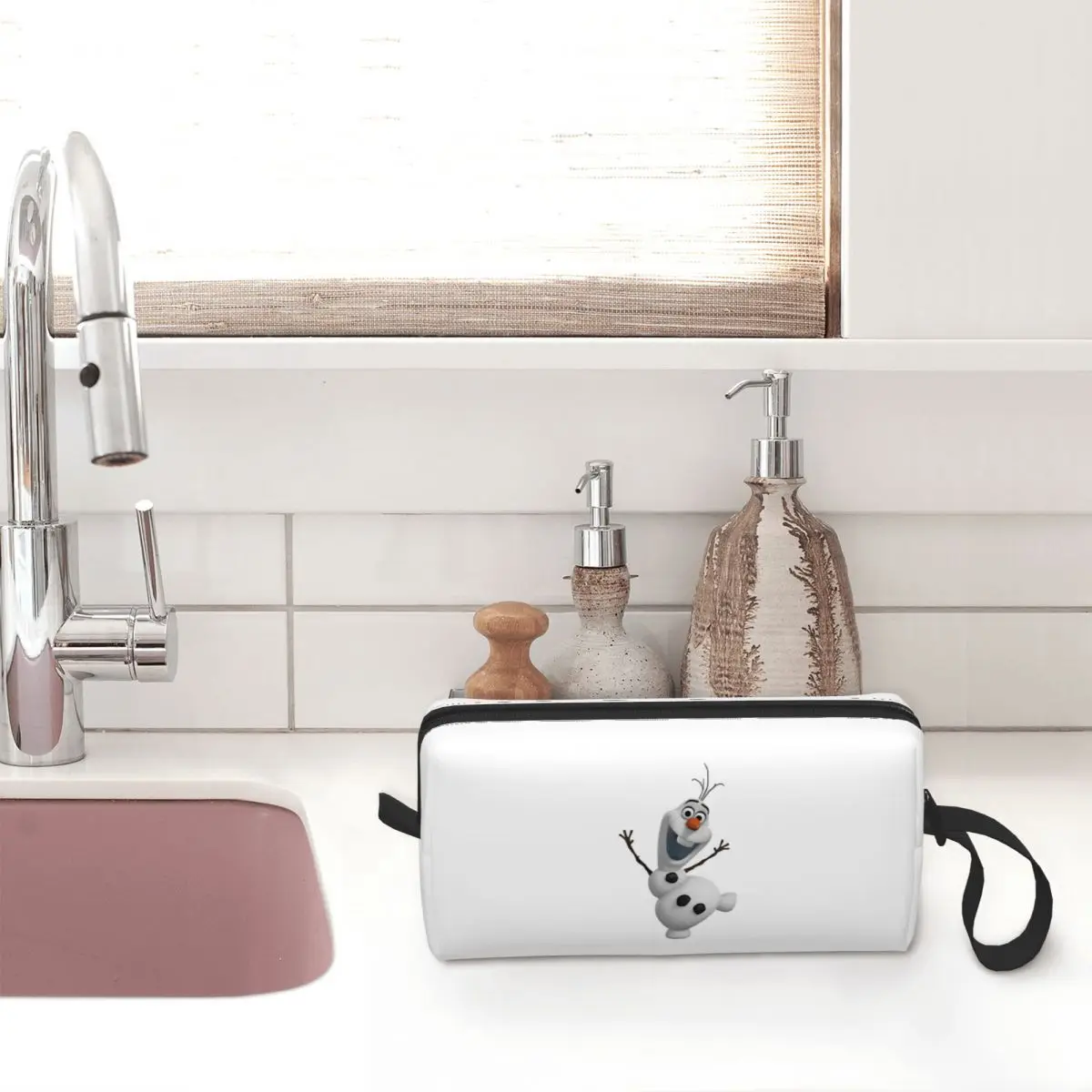Frozen Elsa Olaf Large Makeup Bag Zipper Pouch Travel Cosmetic Bags Organizer for Women image 2