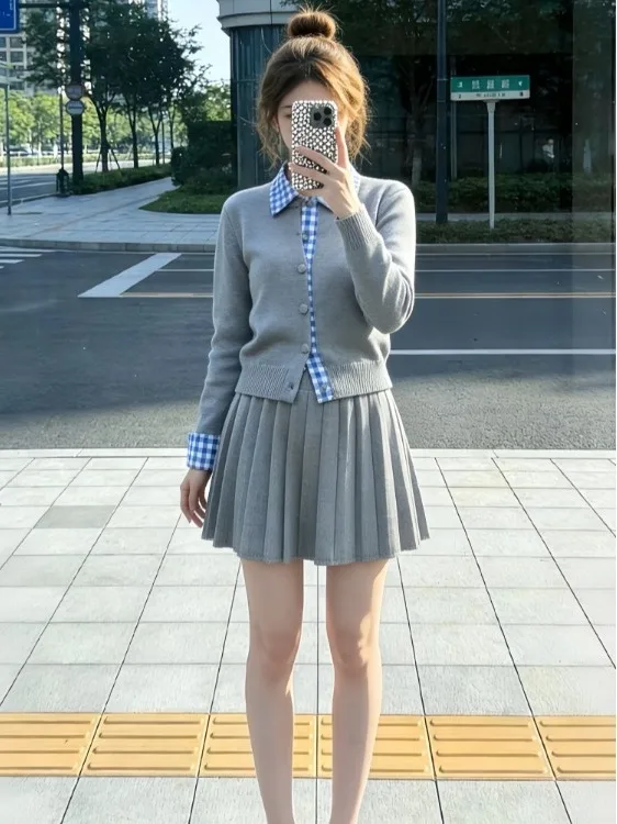 Fashionable Grey Knitted Two-Piece Set Women's Early Autumn New Style Open Cardigan Short Skirt Set College Style Unique Attr...