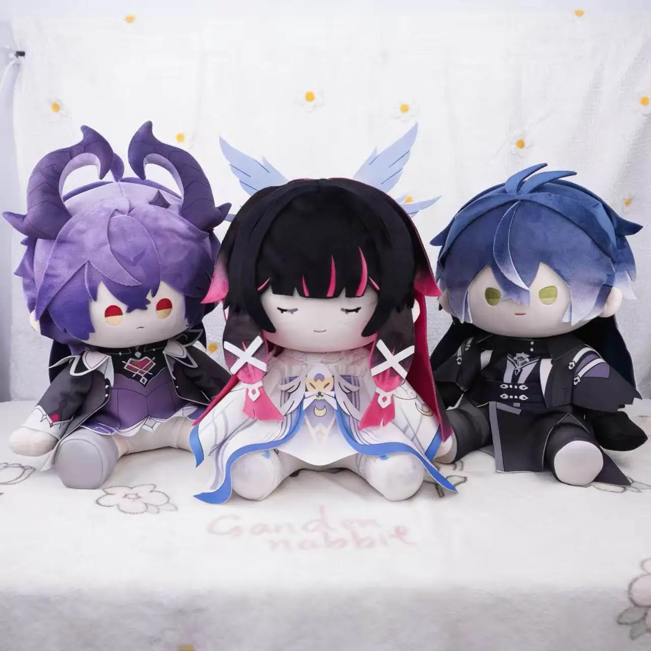 

Game Genshin Impact Durin Columbina Hyposelenia Sitting Posture Cartoon Figure Idol Anime Body Dress Up Plushie Pillow 40cm