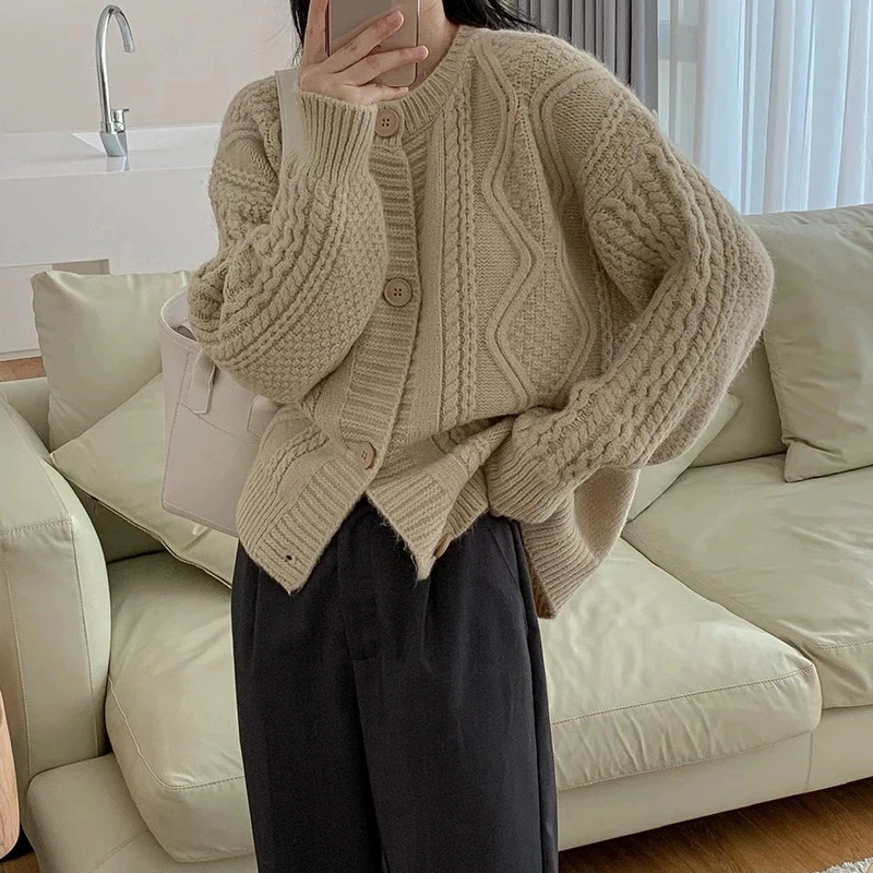 

Autumn Winter Retro Cable Knitting Cardigan Thick Sweater Coat Women New Soft Loose Outer Wear Long-Sleeved Knitted Sweater