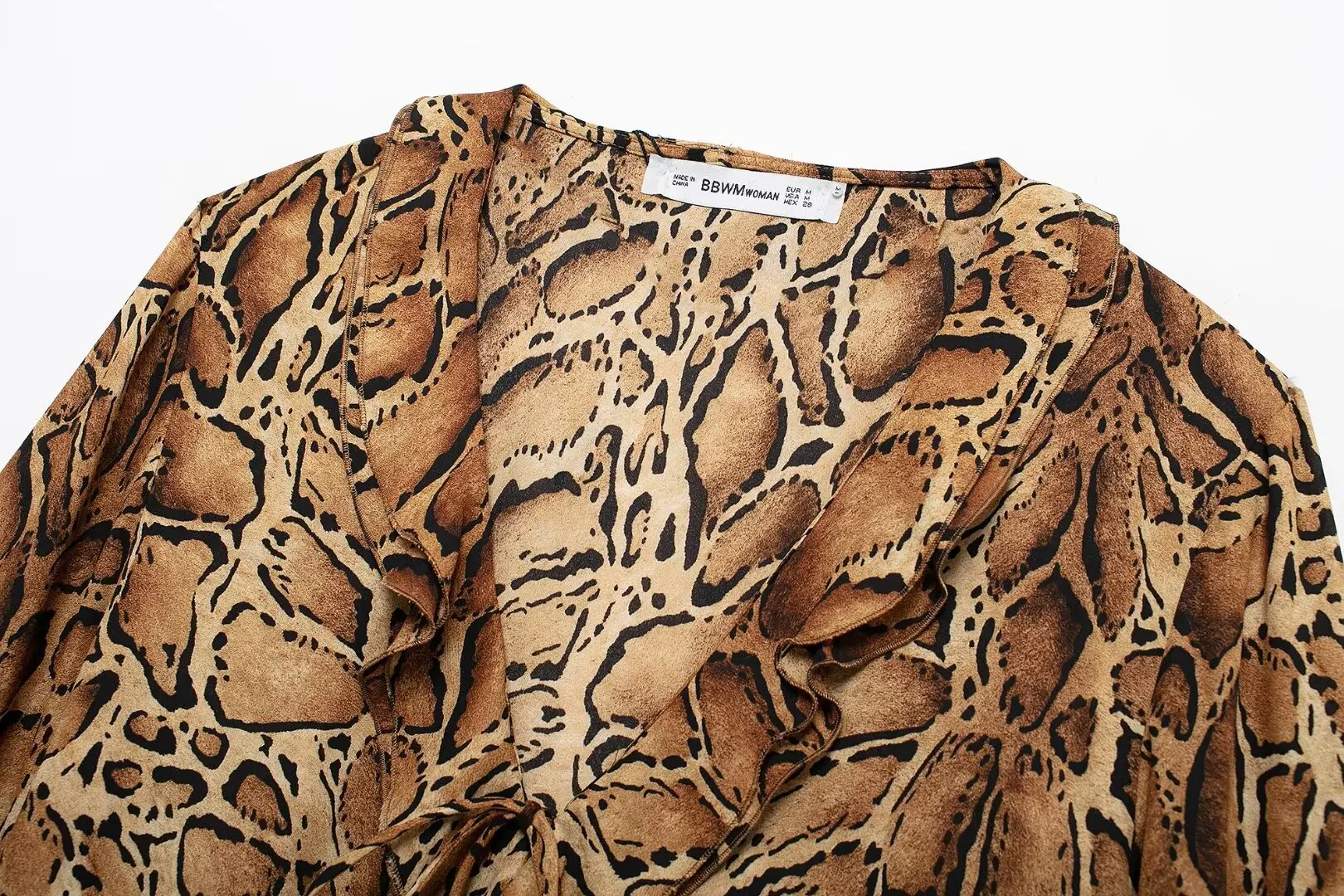 2024 Autumn New Product Women\'s Clothing European And American Style Leopard Print Casual Print V-Neck Loose Long Sleeved Shirt