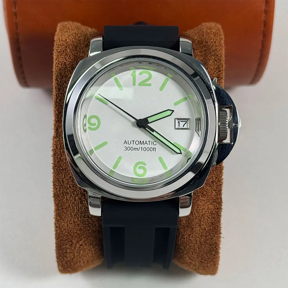 40mm watch luminous C3  with sapphire crystal and 316L stainless steel silver suitable for NH35 automatic movement transparent c