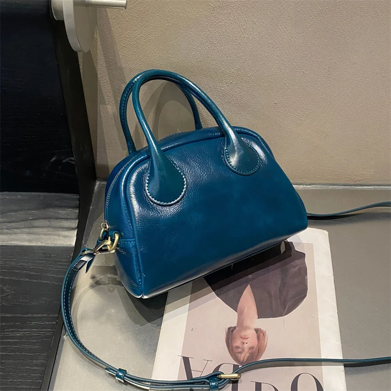 

Новинка 2026, большая сумка из натуральной кожи из масляного воска, сумка из коровьей кожи для молодых девушек, маленькие модные женские сумки на плечо или через плечо