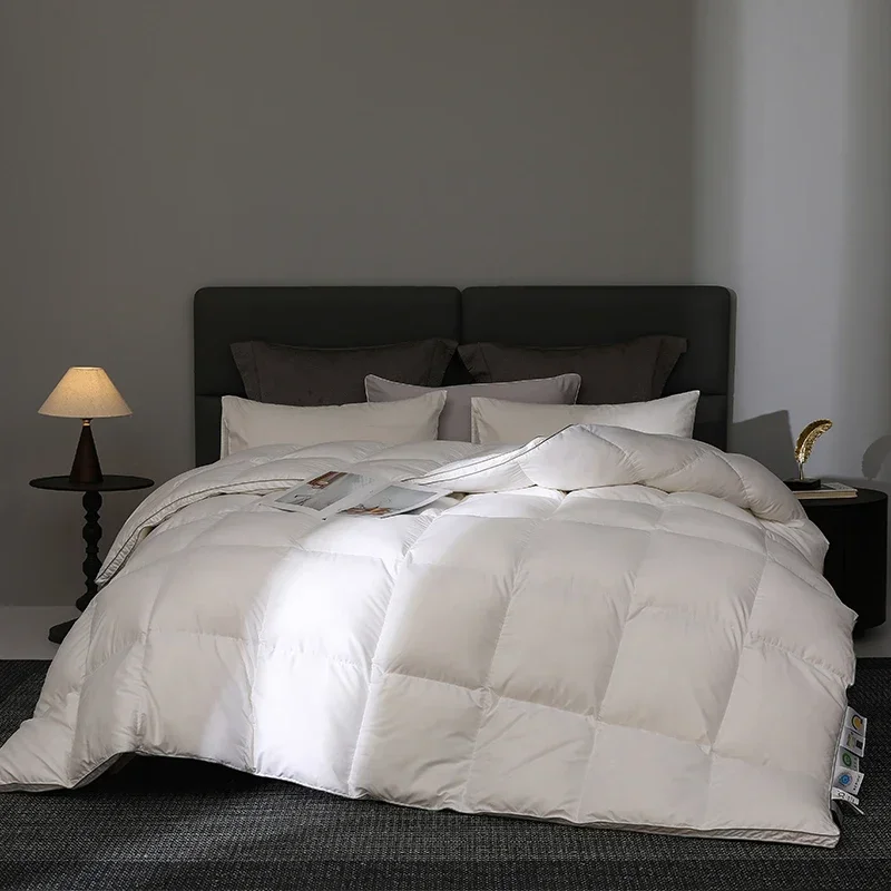 95% Pure Goose Down Comforter: 800+ Fill Power, Baffle-Box Chambers, Zero Feather Leakage
