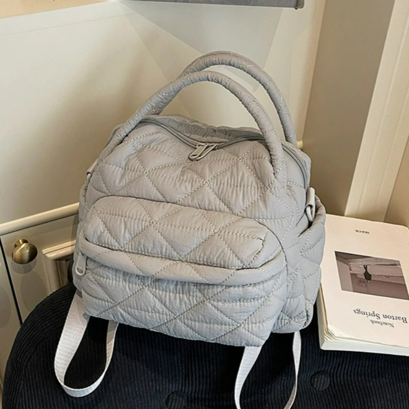 

Новая зимняя стеганая сумка-рюкзак для женщин, модная сумка через плечо, утепленная, удобная и универсальная, текстурная сумка на плечо, простой рюкзак