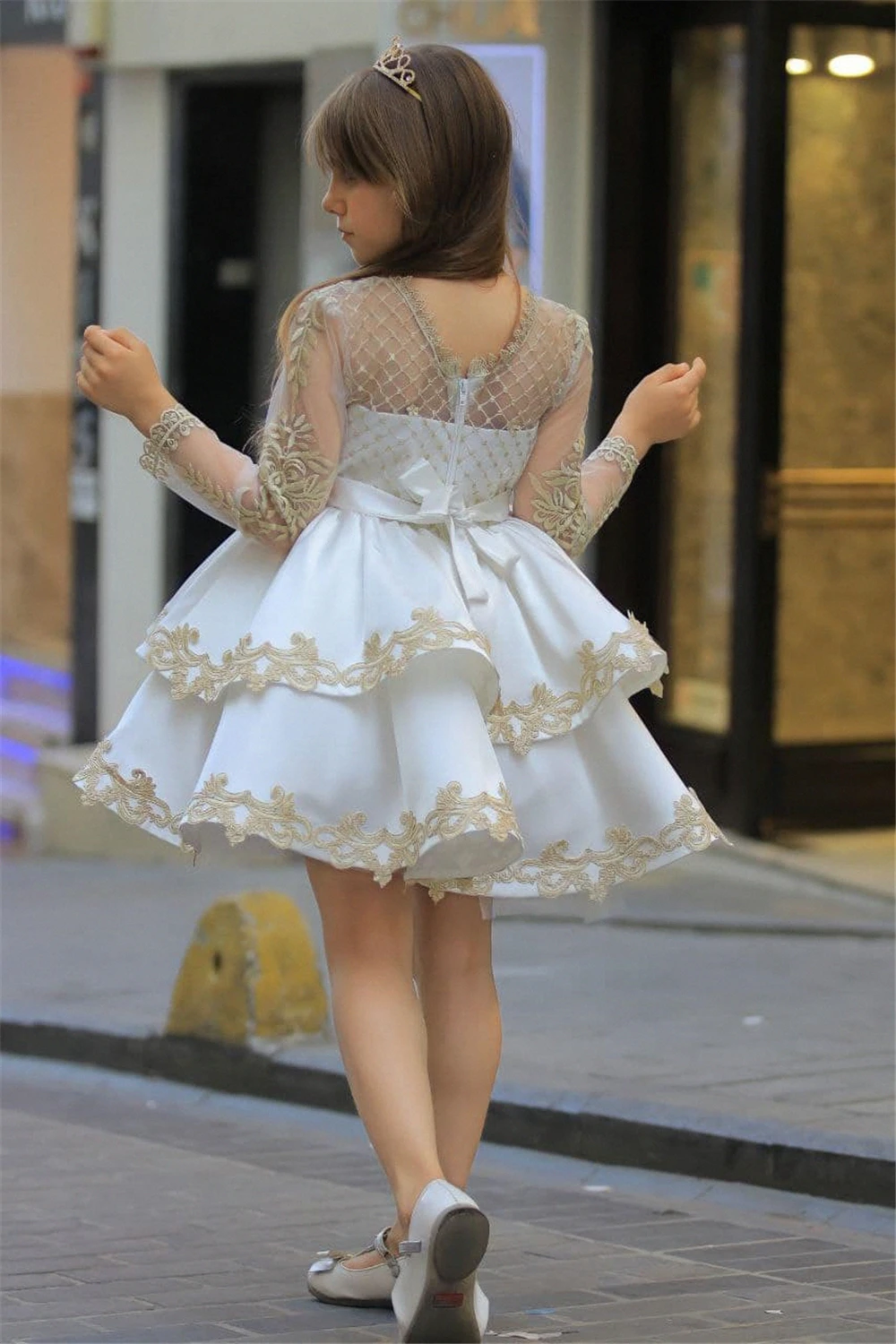 Elegant Flower Girl Dress For Wedding Puffy Gold Lace Satin Ruffles Applique Princess Kids Birthday Party Ball First Communion