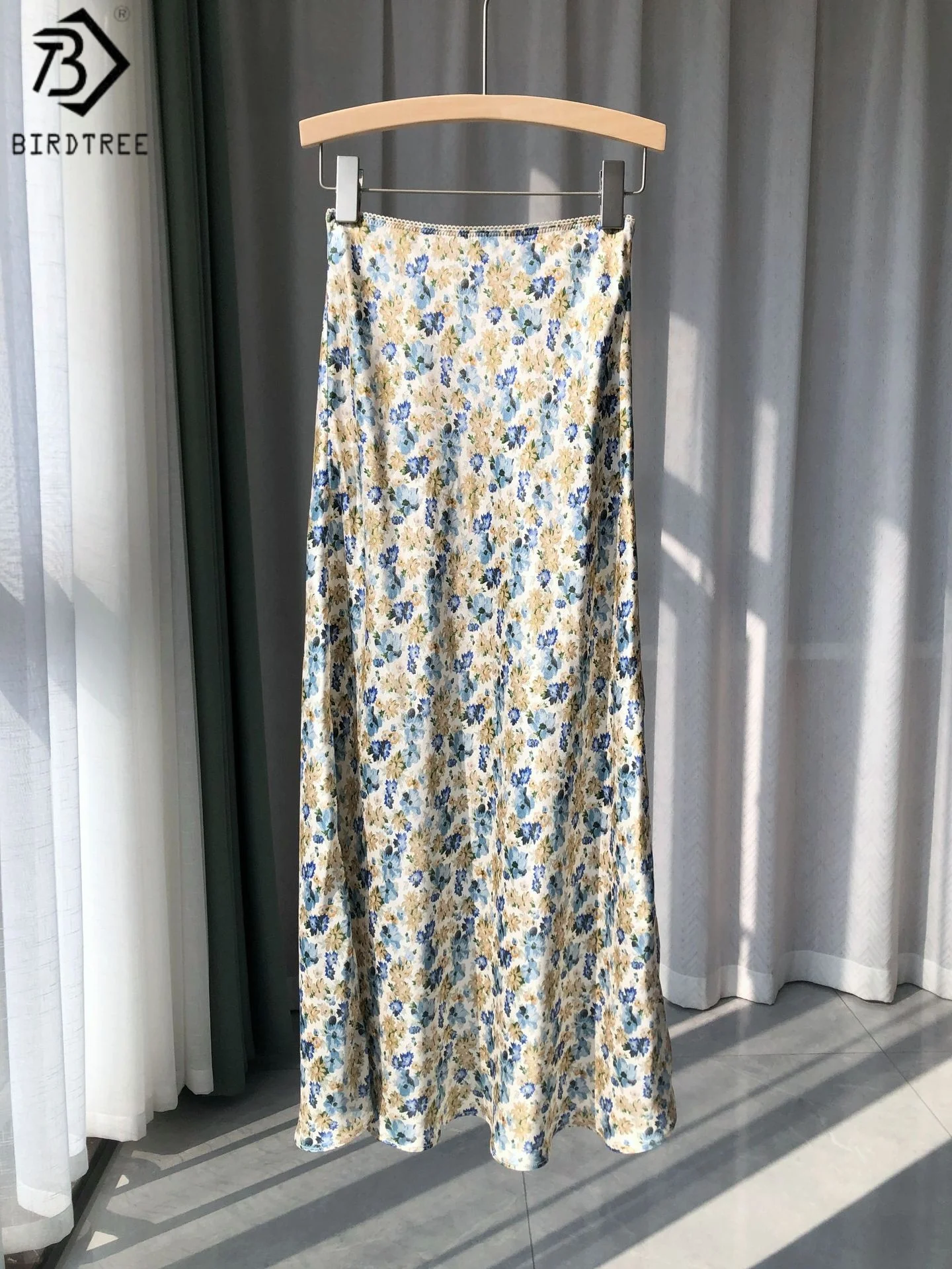 

BirdTree 20MM 100% Mulberry Silk Cornflower Print Skirt,Woman Sand Wash Plain Satin Elastic Waist Skirt,2025 New D57906JF