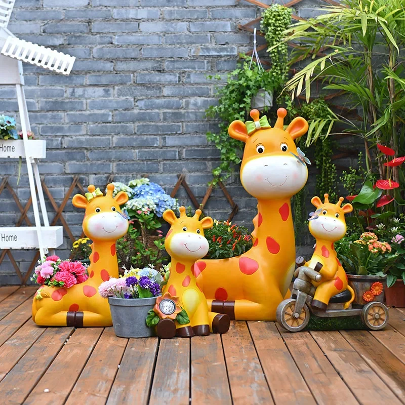 

Outdoor cartoon giraffe ornament animal shape flower pot kindergarten courtyard villa