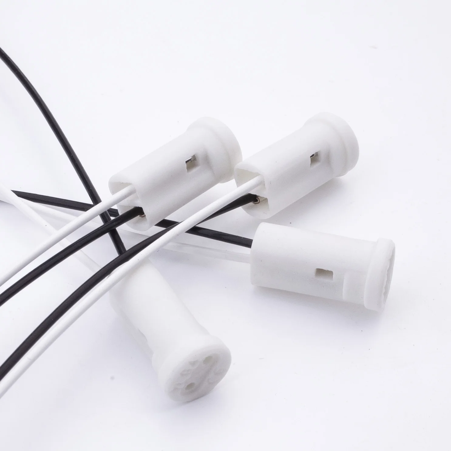 10/20/50/100 pces g4 soquete da lâmpada branco preto 12v 220v g4 suporte da lâmpada para cabeças de cristal led lâmpada halógena 10cm-50cm