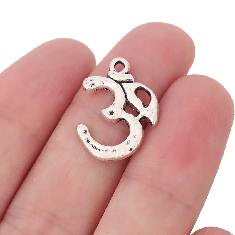 10 x Tibetan Silver Hammered OM AUM Yoga Symbol Charms Pendants Beads for Necklace Bracelet Jewelry Making 22x16mm