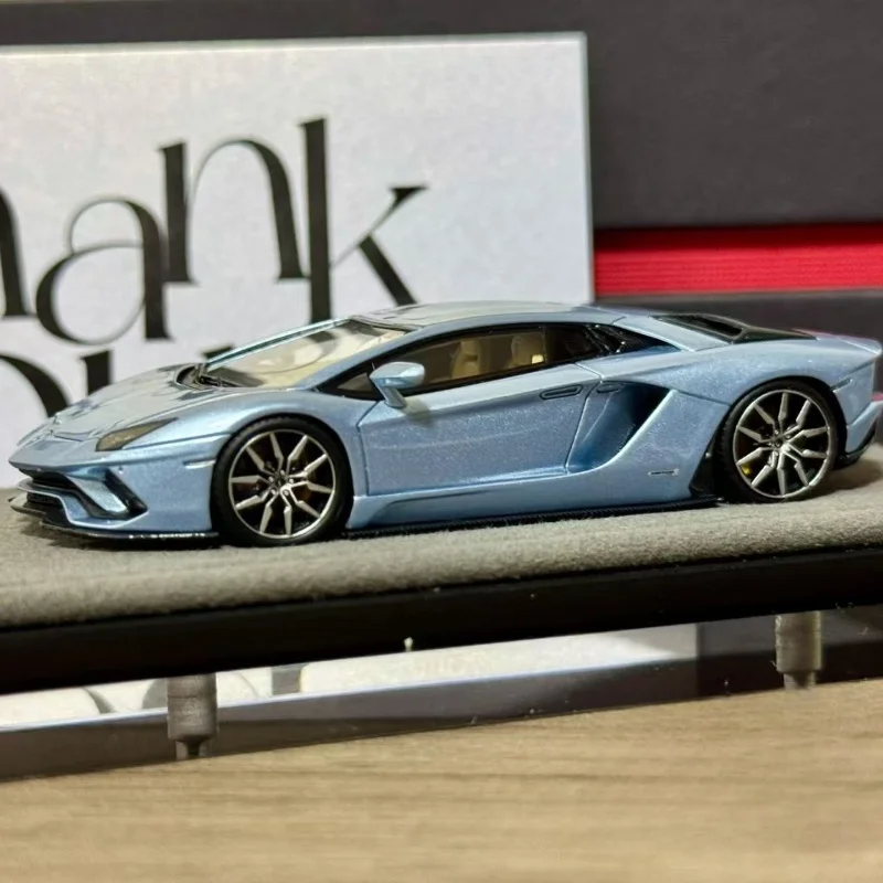 

God'Wealth 1:64 Lamborghini Aventador S LP740-4 die-cast resin model, children's toys, adult decorative objects, gifts for boys.