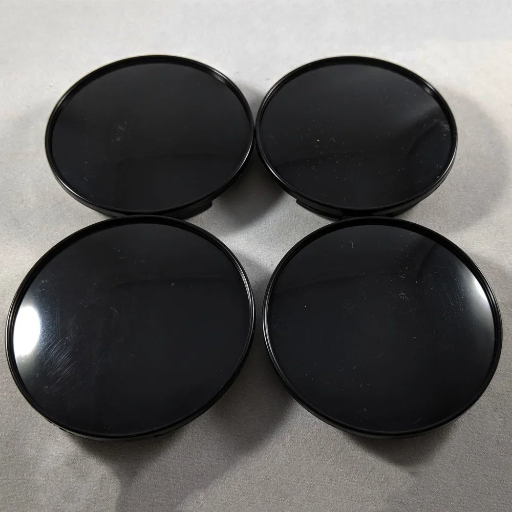 Universal Car Wheel Center Hub Caps Cover Kit, Durável Plástico Preto, Peças de Estilo Do Carro, Auto Acessórios, 68mm, 4Pcs