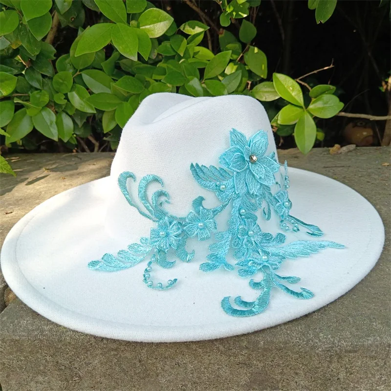 Sombreros de fedora blancos para hombres y mujeres, sombreros de Jazz, sombreros de Fedora de flores bordadas en 3D, venta al por mayor