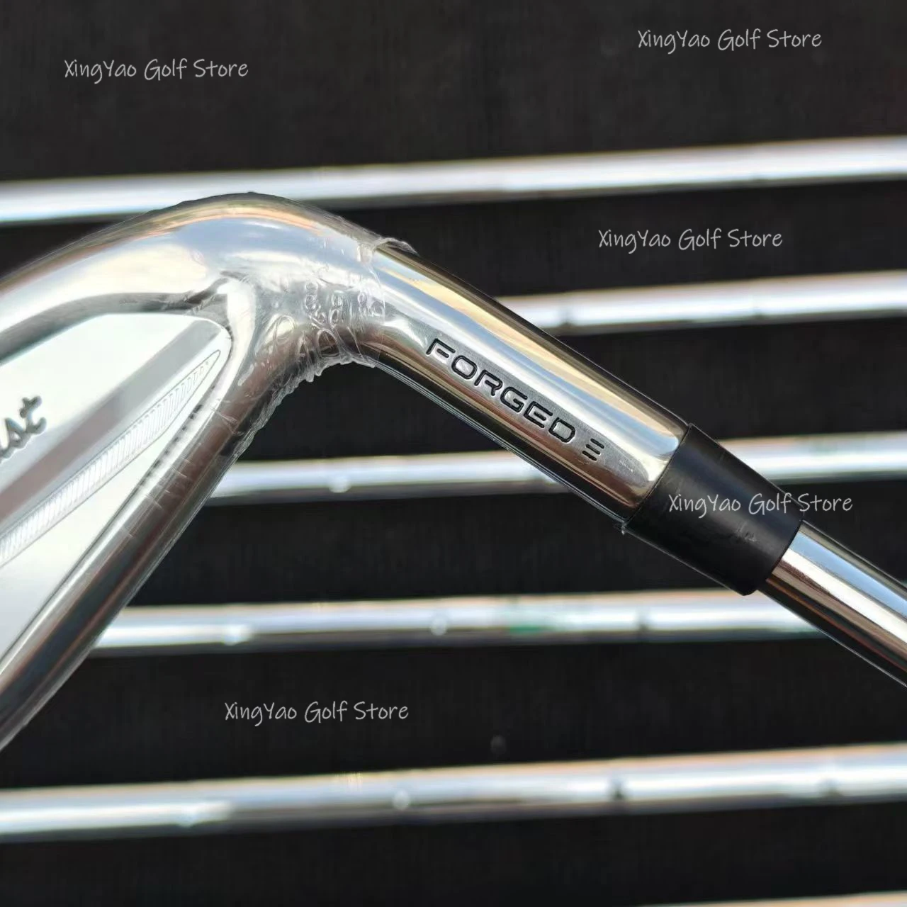 

Newest Men'S Iron Set Golf Club T200 silver Iron Set With Steel/Graphite Shaft With Head Covers 8pcs(4,5,6,7,8,9,P,48)