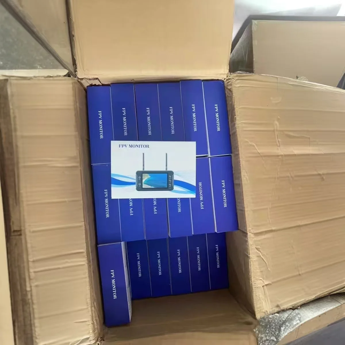 

FPV Monitor 5.8G 4.3 Inch LCD Display With DVR 40CH 16:9 NTSC/PAL Auto Search Video Record For RC FPV Drone Quadcopter RC Cars