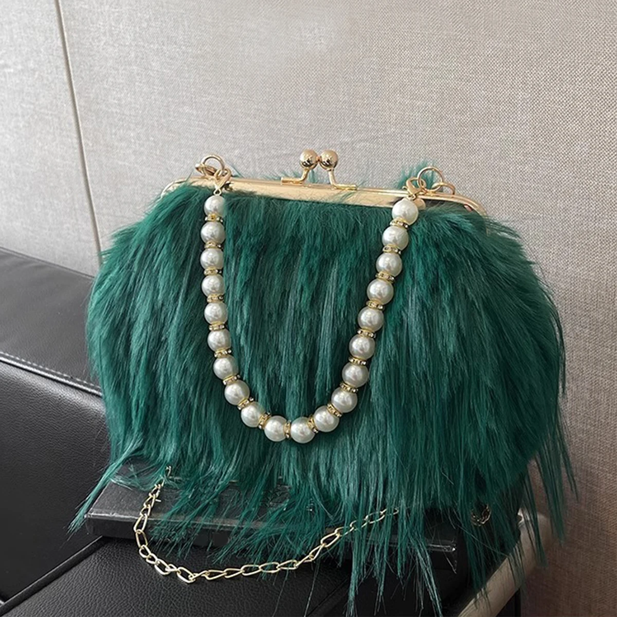 French Square Evening Banquet Bag Handle Pearls Plush Handbag Large Capacity Lock Buckle Shoulder Crossbody Bag Wedding