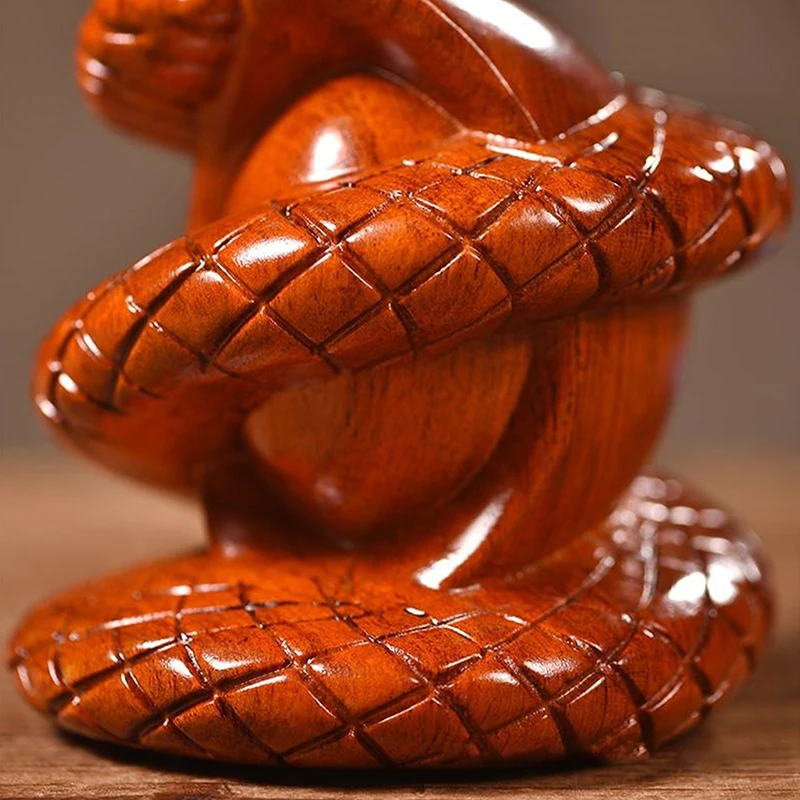 Serpiente del espíritu del zodiaco de madera maciza, decoración del hogar, 8CM, adorno de serpiente tallada de sándalo negro, accesorios de escritorio de oficina, 1 unidad