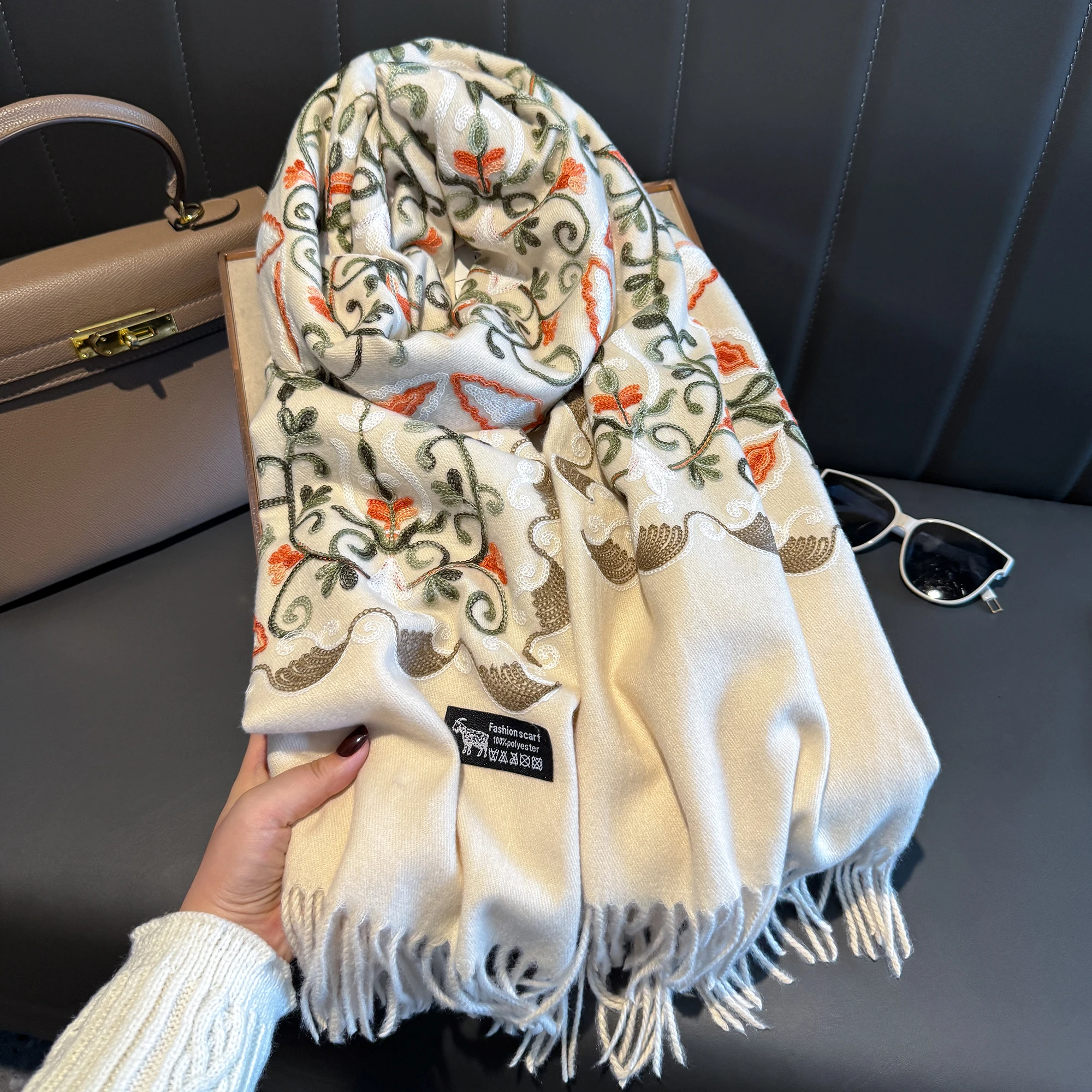 Damski luksusowy zimowy szal modowy, gruby szal podróżny, narzutka, haftowany kwiatowy ciepły szalik na szyję, poncho, pashmina, bufanda