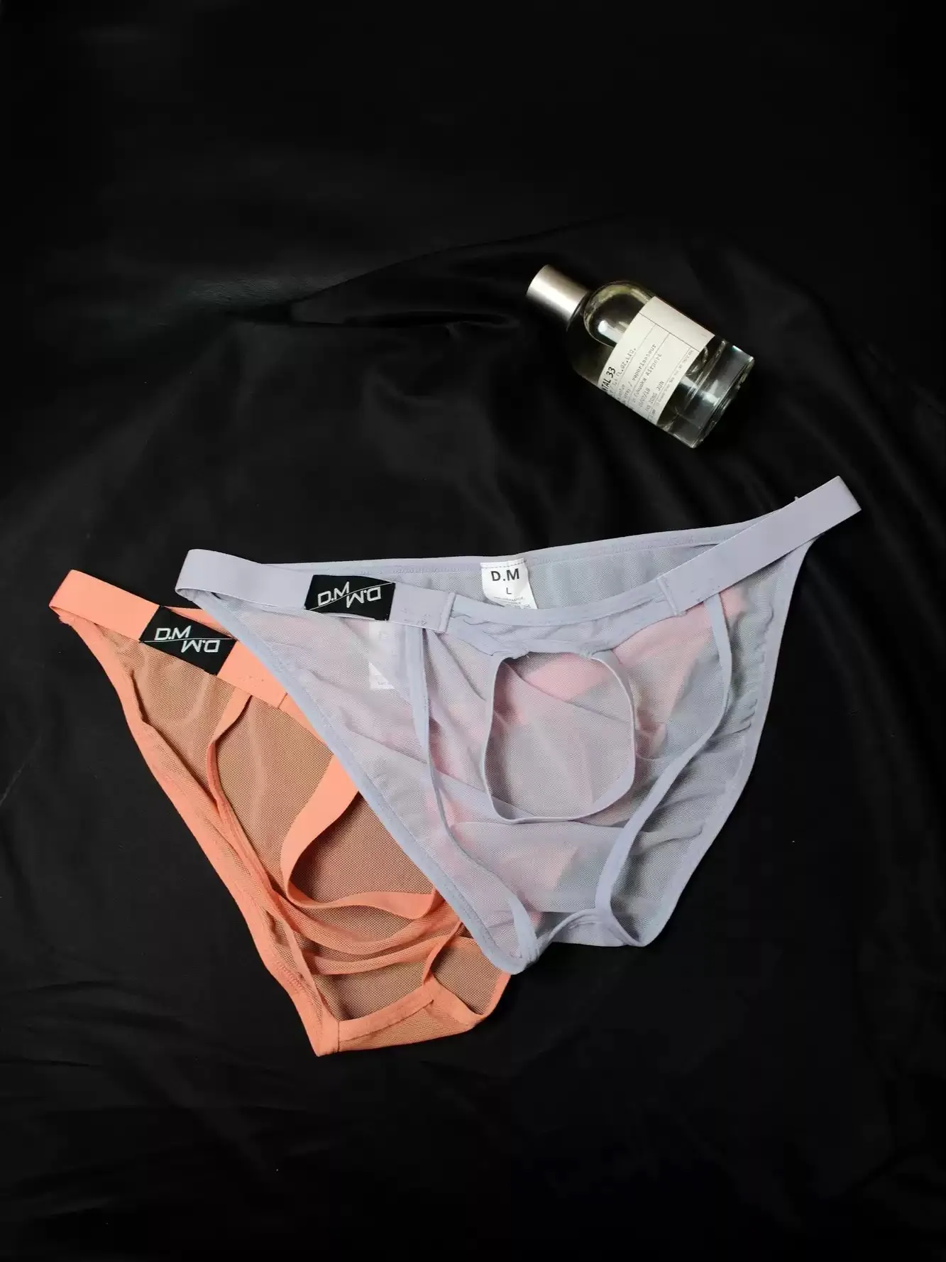 Men's Underpants Low-Rise Sexy Transparent Sex Toys Men's Briefs Hollow Out Gay Perspective Mesh Underwear Men's Thongs Sissy