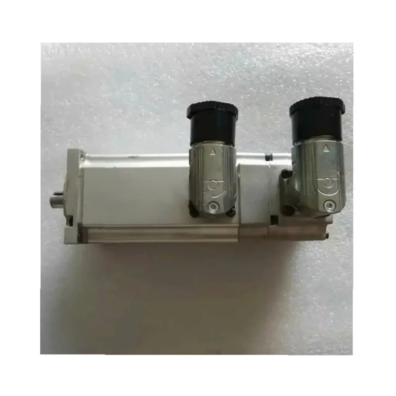 Lenze servo motor MCM06E30-SKMB0 0.38kw