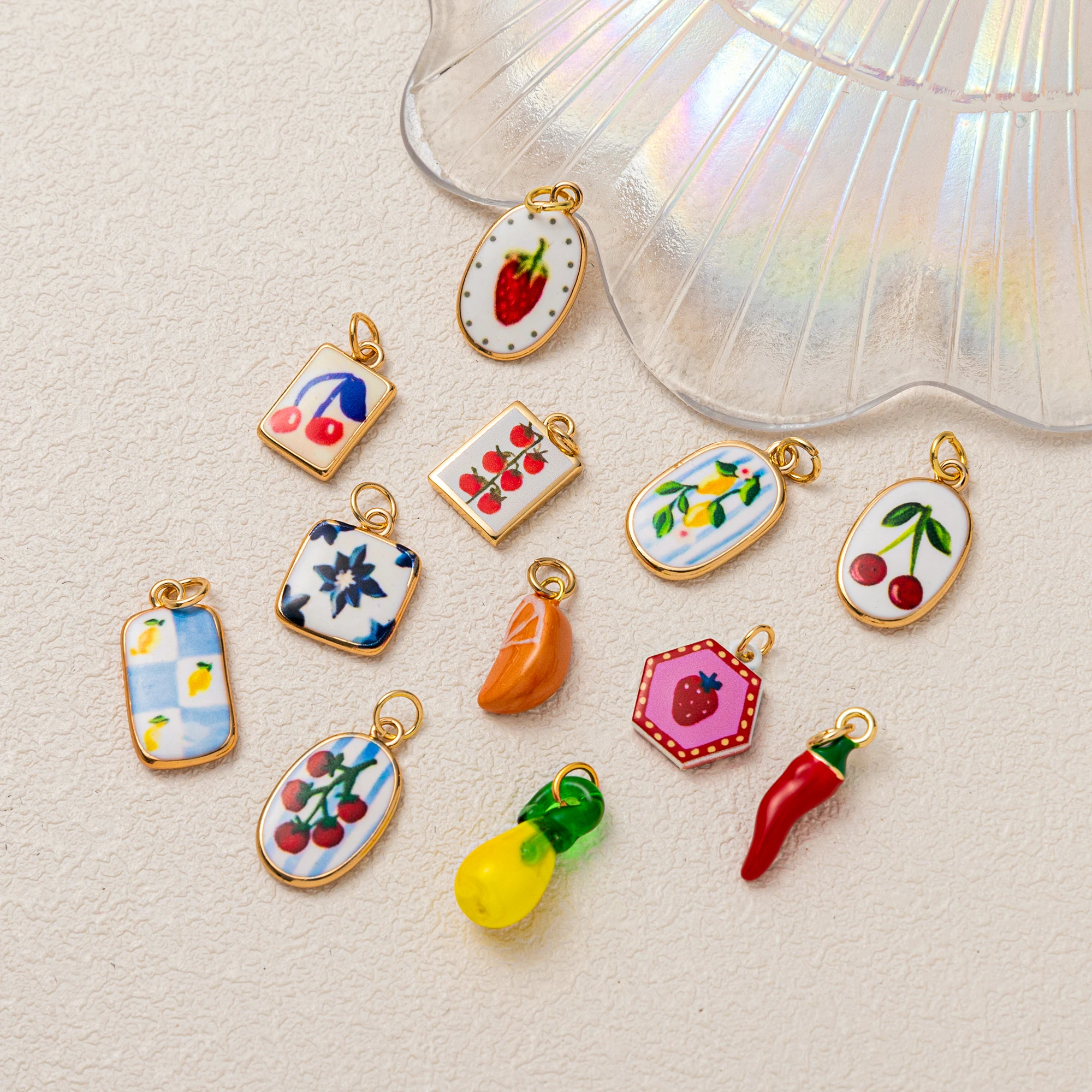 Exquisito colgante simple de moda con tomate, limón, chile, cereza, serie de frutas y verduras, dijes DIY para joyería