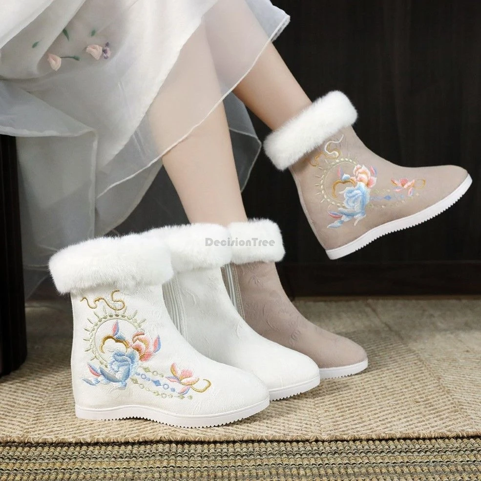 2024 vintage thicken chinese style hanfu boots exquisite embroidery versatile hanfu shoes classical leisure winter daily shoes