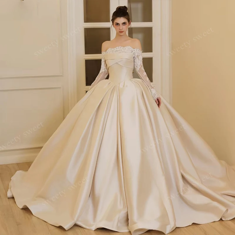 Luxurious A-Line Wedding Dressbead With Embroidery Ball Gown Strapless Full Sleeve Feather Bridal Vestido De Novia Customized