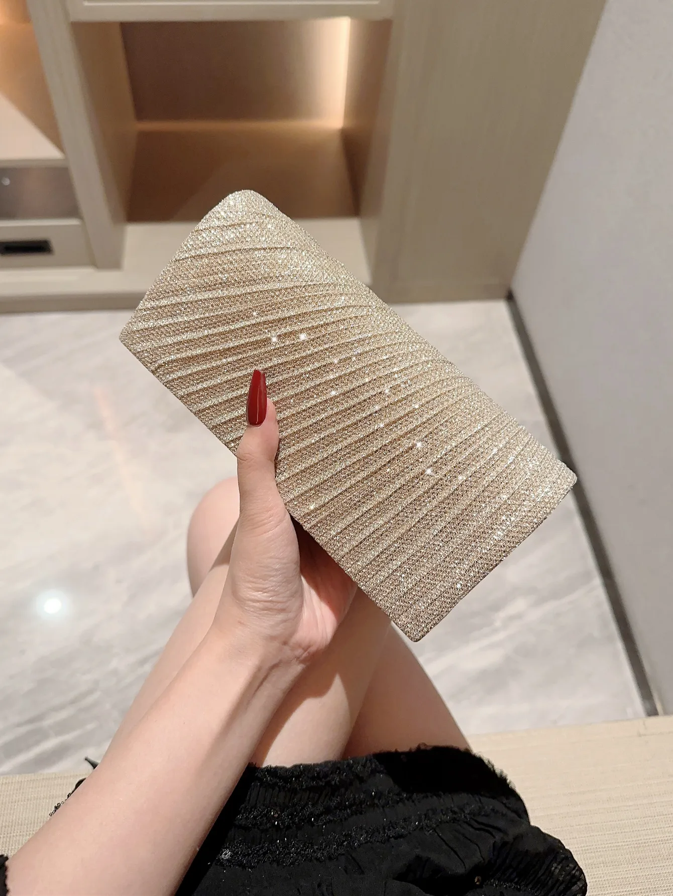 Women's Classic Pleated Design Sparkling Evening Bag Mini Clutch Banquet Bag Dress Bag Party Bag Evening Bag Chain Bag