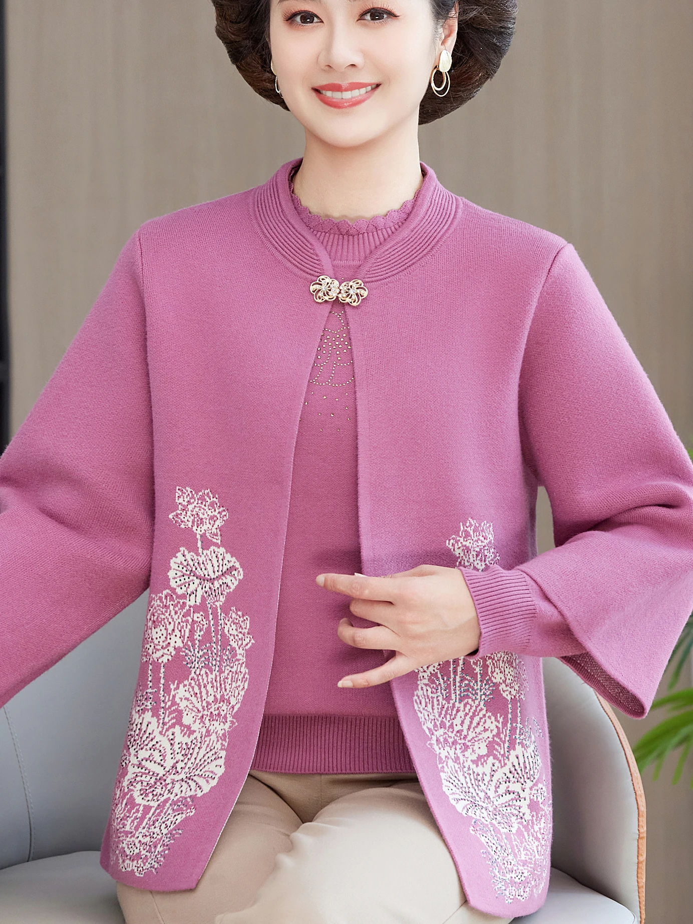 

Открытый кардиган-свитер с вышивкой и воротником-стойкой для женщин среднего возраста, модный кружевной воротник, две части...