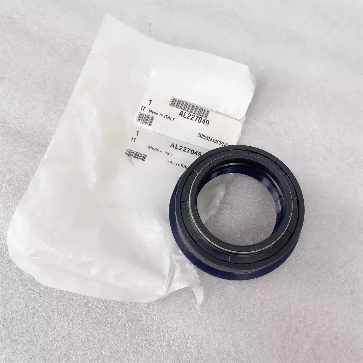 

exquisite craftsmanship AL227049 For John Deere Tractor Original Parts 1204 6J1654 2104 Front Axle Long Half Shaft Oil Seal