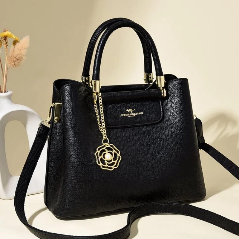 Luxury Ladies Crossbody-Bag Made Of Leather Boasting High-End Quality And Paris Vintage Trendy Style​