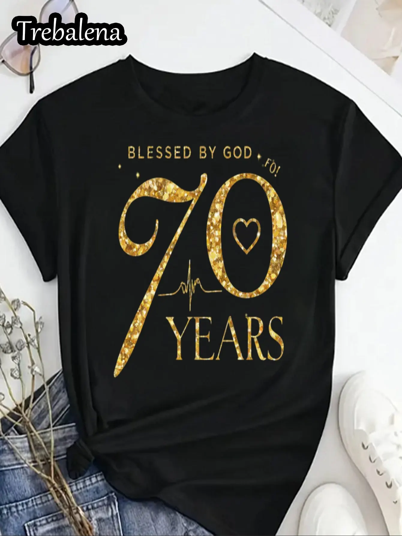 T-shirt girocollo 100% cotone Blessed by God 70 anni T-shirt con stampa glitterata per donna Elegante celebrazione di compleanno Top corto