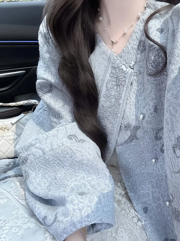 New Chinese Sle Loose Women's Jaet Large Size Faionable irt High End Feelings Embroidery Long Sve Autumn Outerwear