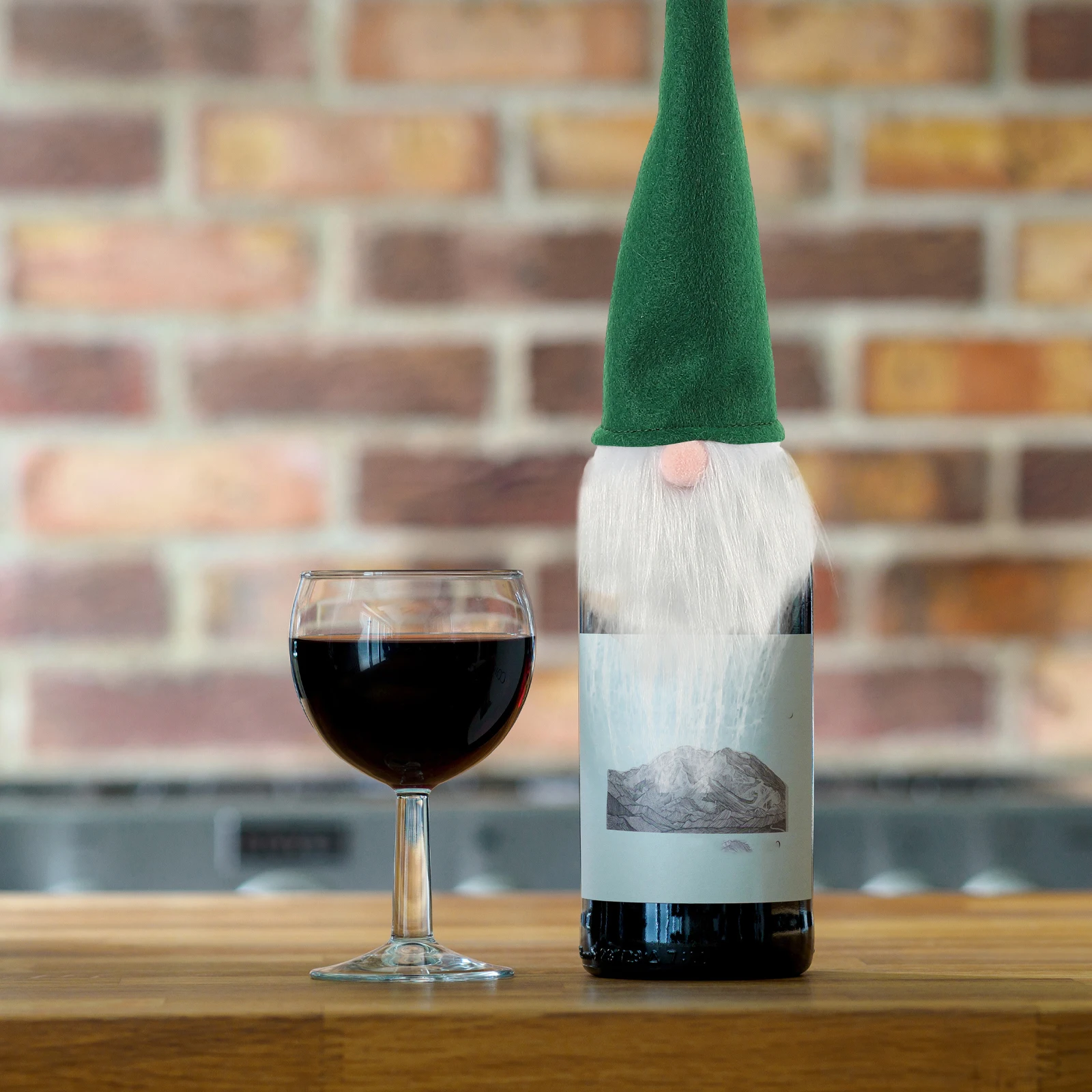 

6 Pcs Bottle Covers Reusable Christmas Elderly Gnome Bottle Sleeves Red Green Gray Colors Party Decorations Cutlery Holders