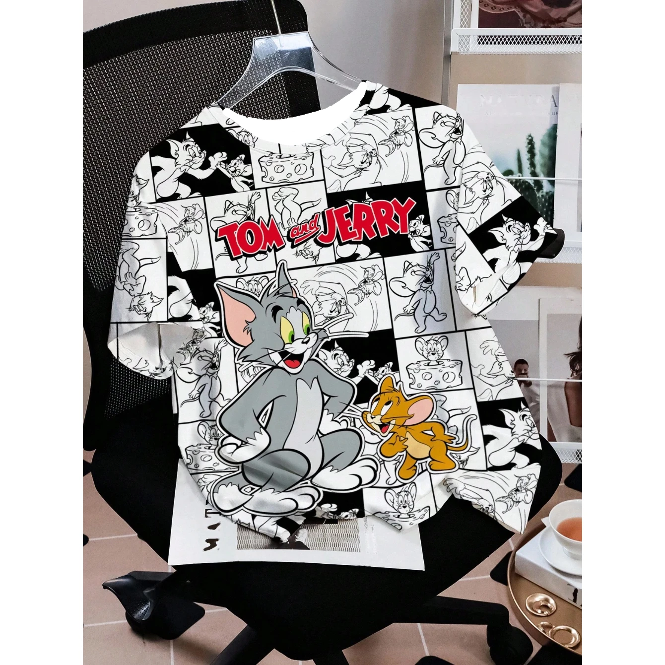 TOM & JERRY X SHEIN Uomo e donna Casual Cartoon Nero e bianco Fumetti Plaid Alfabeto inglese Modello 3D T-shirt a maniche corte