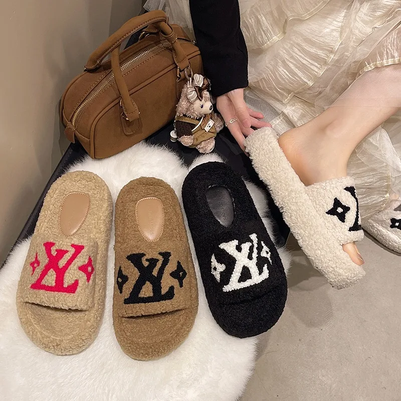 2026 New Women Popular Fashion Slippers Party Plush Summer Best-Selling Furry Home Slippers Fur Flip Flops Shoes Slides Women